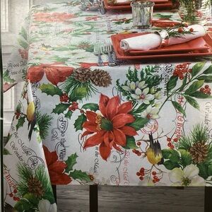 Holiday Expressions Jacquard Tablecloth by Benson Mills Round 60” NWOT